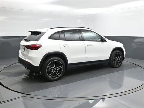 New 2026 Mercedes-Benz GLA 250 image 11