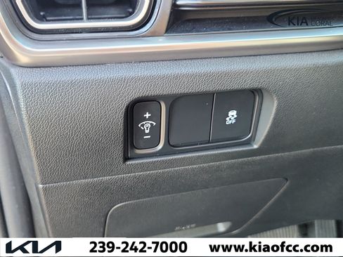 Certified 2025 Kia Sorento S w/ Panoramic Sunroof Package FWD image 25