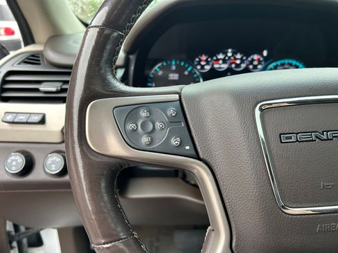 Used 2018 GMC Yukon XL Denali w/ Open Road Package AWD/4WD image 15