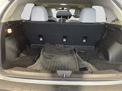 Used 2020 Subaru Crosstrek 2.0i Limited w/ Moonroof Package w/Navigation image 11