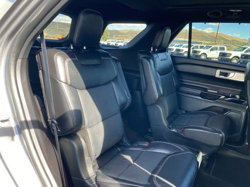 Used 2021 Ford Explorer ST w/ Equipment Group 401A AWD/4WD image 7