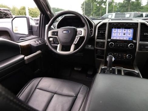 Used 2019 Ford F150 Lariat w/ Equipment Group 502A Luxury AWD/4WD image 24