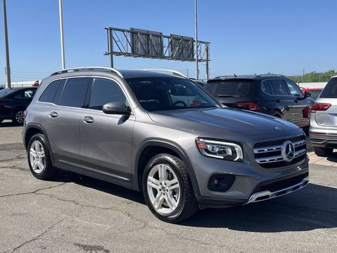 Used 2022 Mercedes-Benz GLB 250 4MATIC image 28