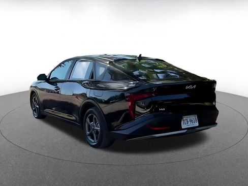 Used 2025 Kia K4 FWD image 9