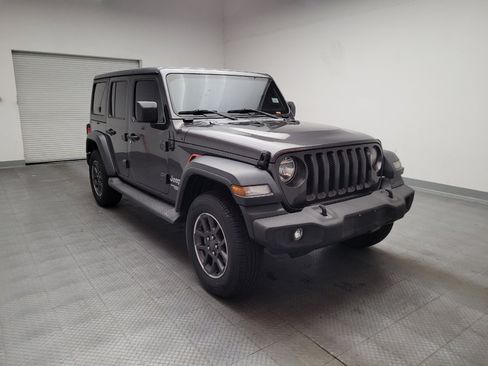 Used 2018 Jeep Wrangler Unlimited Sport S AWD/4WD image 13