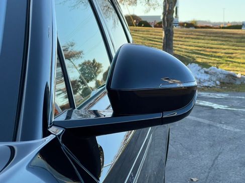 New 2026 Lincoln Nautilus Premier w/ Equipment Group 102A image 32