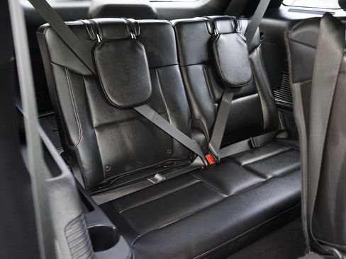 Used 2020 Ford Explorer ST w/ ST Street Pack image 21