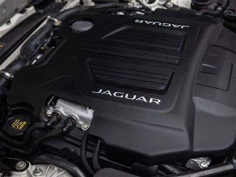Used 2024 Jaguar F-TYPE R AWD/4WD image 13