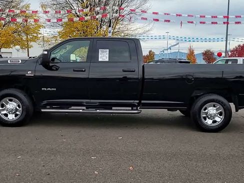 Used 2024 RAM 2500 Big Horn image 5