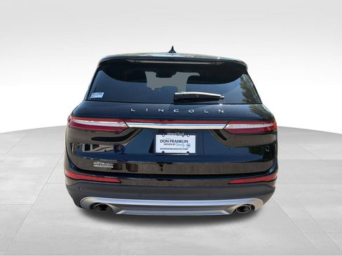 Used 2024 Lincoln Corsair AWD image 4