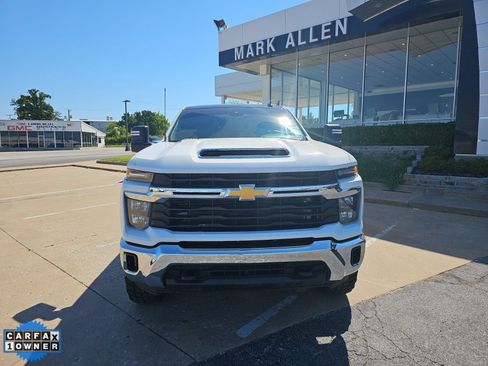 Used 2024 Chevrolet Silverado 2500 LT AWD/4WD image 10