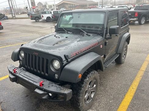 Used 2017 Jeep Wrangler Rubicon image 2