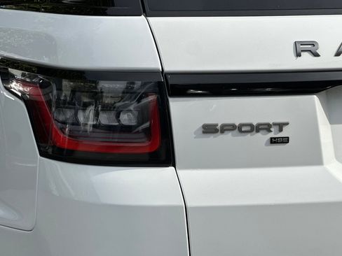 Used 2022 Land Rover Range Rover Sport HSE Silver Edition image 14