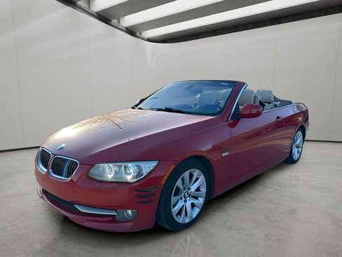Used 2013 BMW 328i Convertible image 8