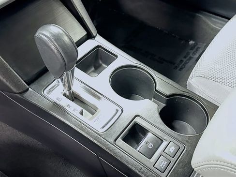 Used 2019 Subaru Outback 2.5i Premium image 14