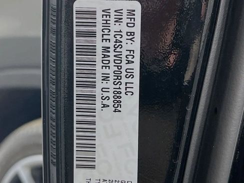 Used 2024 Jeep Wagoneer Series III w/ Premium Group I image 35