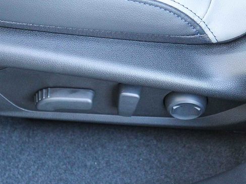 New 2025 Subaru Forester Limited image 21