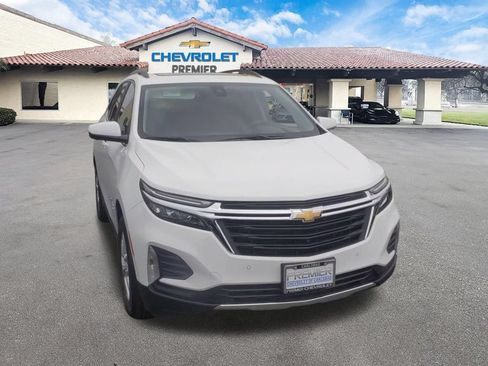 Used 2023 Chevrolet Equinox LT FWD image 2