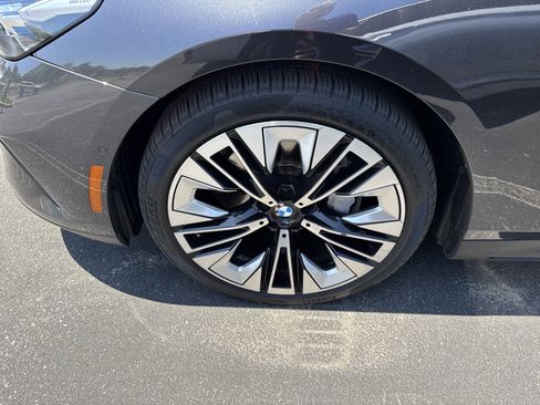 Certified 2025 BMW 540i xDrive AWD/4WD image 28