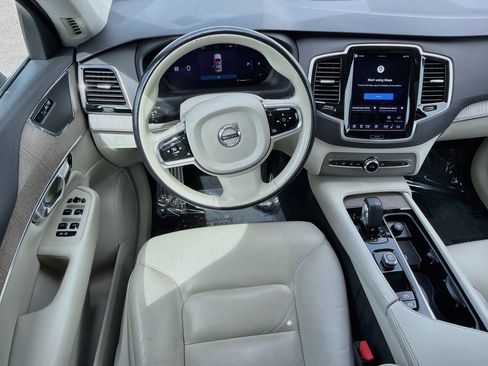 Used 2023 Volvo XC90 B6 Plus AWD/4WD image 17