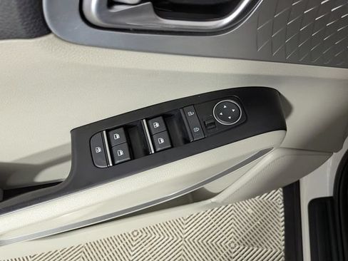 Used 2021 Kia Soul LX FWD image 13