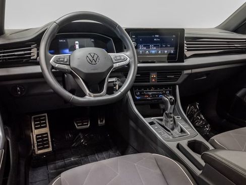 Used 2026 Volkswagen Jetta Sport FWD image 7