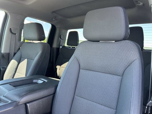 Used 2019 Chevrolet Silverado 1500 Custom w/ Custom Value Package AWD/4WD image 23