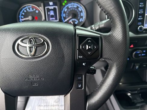 Used 2023 Toyota Tacoma TRD Off-Road image 19
