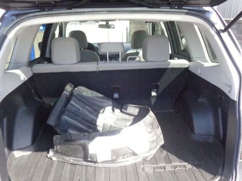 Used 2015 Subaru Forester 2.5i Premium AWD/4WD image 11