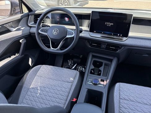 New 2026 Volkswagen Tiguan S FWD image 10