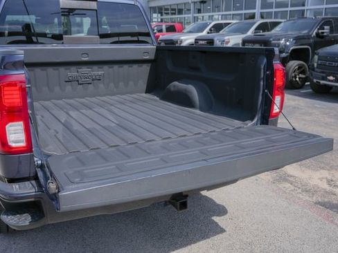 Used 2018 Chevrolet Silverado 1500 LTZ Z71 w/ Centennial Edition AWD/4WD image 12