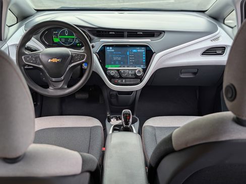 Used 2018 Chevrolet Bolt LT image 22