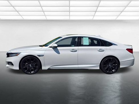 Used 2018 Honda Accord Touring image 15