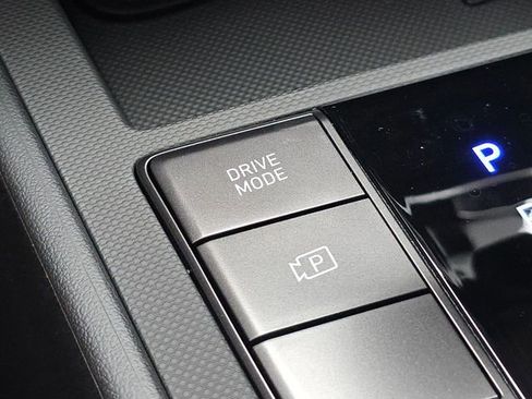 New 2026 Hyundai Elantra Sport FWD image 31