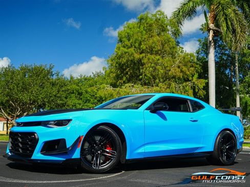 Used 2023 Chevrolet Camaro ZL1 RWD image 11