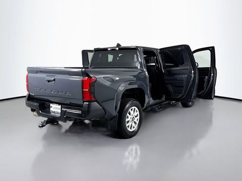 Used 2024 Toyota Tacoma SR w/ SR Upgrade Package AWD/4WD image 19