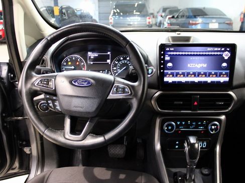 Used 2019 Ford EcoSport SE image 18