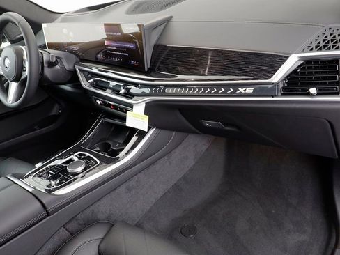 New 2026 BMW X5 xDrive50e w/ M Sport Package image 22