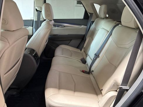 Used 2018 Cadillac XT5 Premium Luxury FWD image 22
