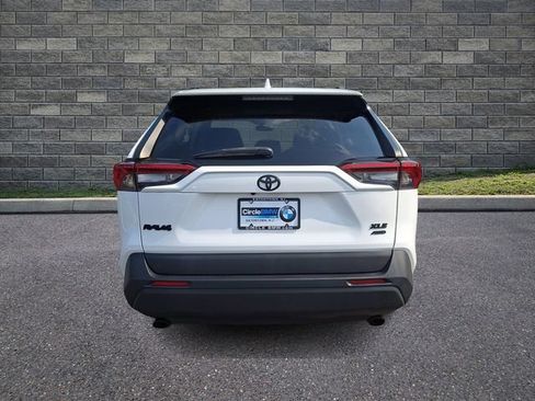 Used 2021 Toyota RAV4 XLE w/ Convenience Package AWD/4WD image 5