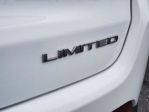Used 2023 Jeep Compass Limited w/ Sun and Sound Group AWD/4WD image 33