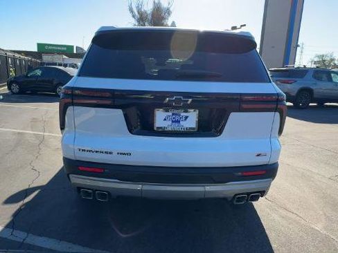 New 2026 Chevrolet Traverse Z71 w/ Enhanced Driving Package image 7