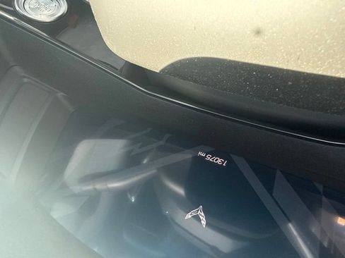 Used 2022 Chevrolet Corvette Stingray Preferred Conv w/ Battery Protection Package RWD image 9