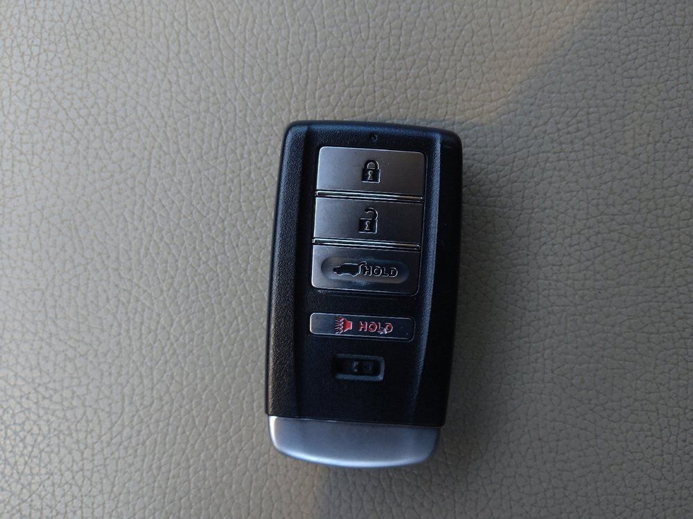 Used 2019 Acura MDX w/ Technology Package AWD/4WD image 32