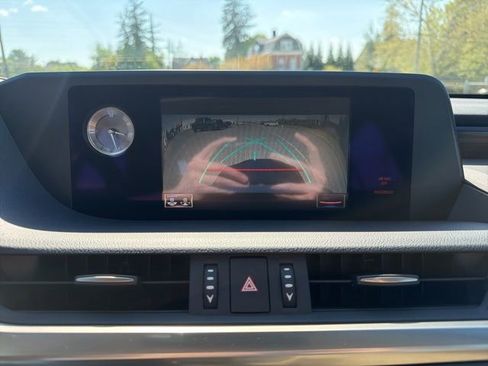 Used 2020 Lexus ES 350 w/ Premium Package FWD image 19