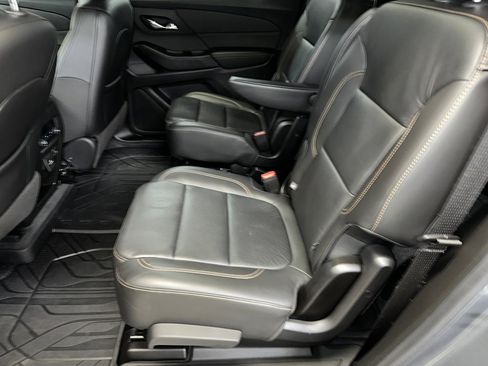 Used 2020 Chevrolet Traverse RS w/ LPO, Floor Liner Package image 23