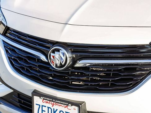 Used 2023 Buick Encore GX Essence w/ Experience Buick Package image 6