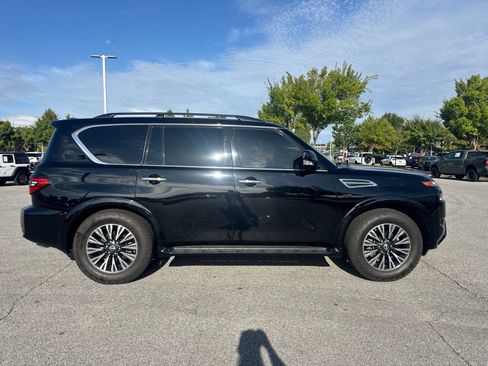Used 2021 Nissan Armada SL w/ Midnight Edition Package RWD image 4