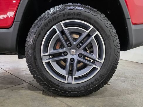 Used 2025 Rivian R1T Adventure image 24