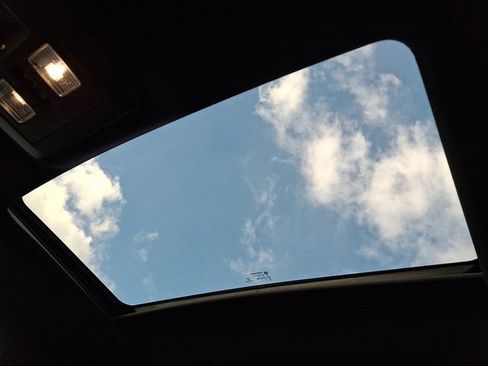 Used 2017 RAM 1500 Limited image 18